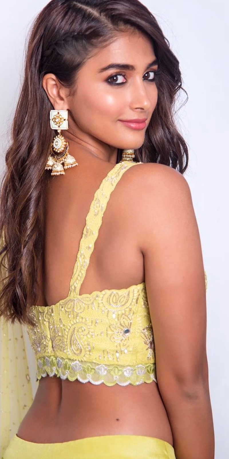 HD-wallpaper-pooja-hegde-actress