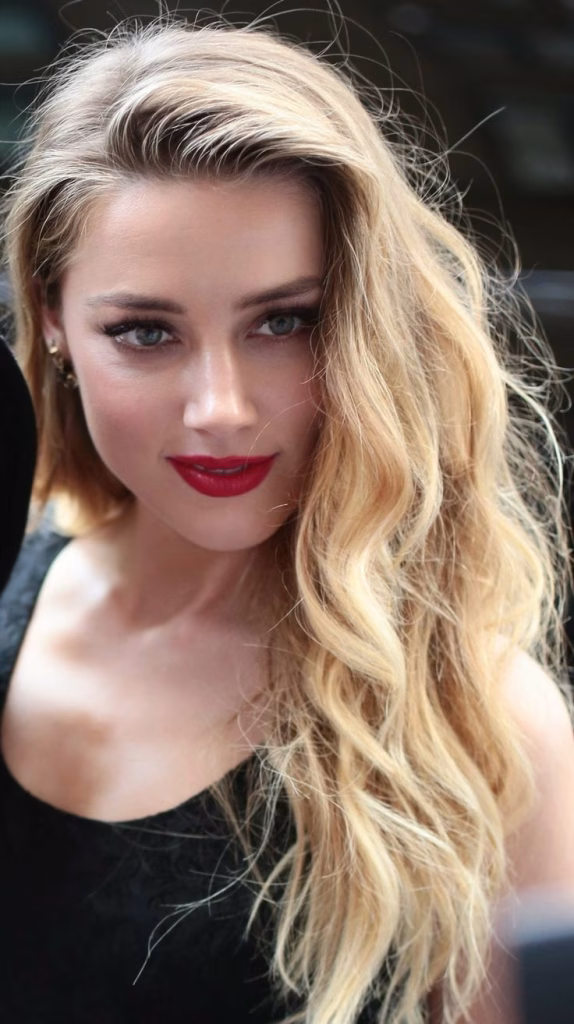 Amber Heard HD Photo 586