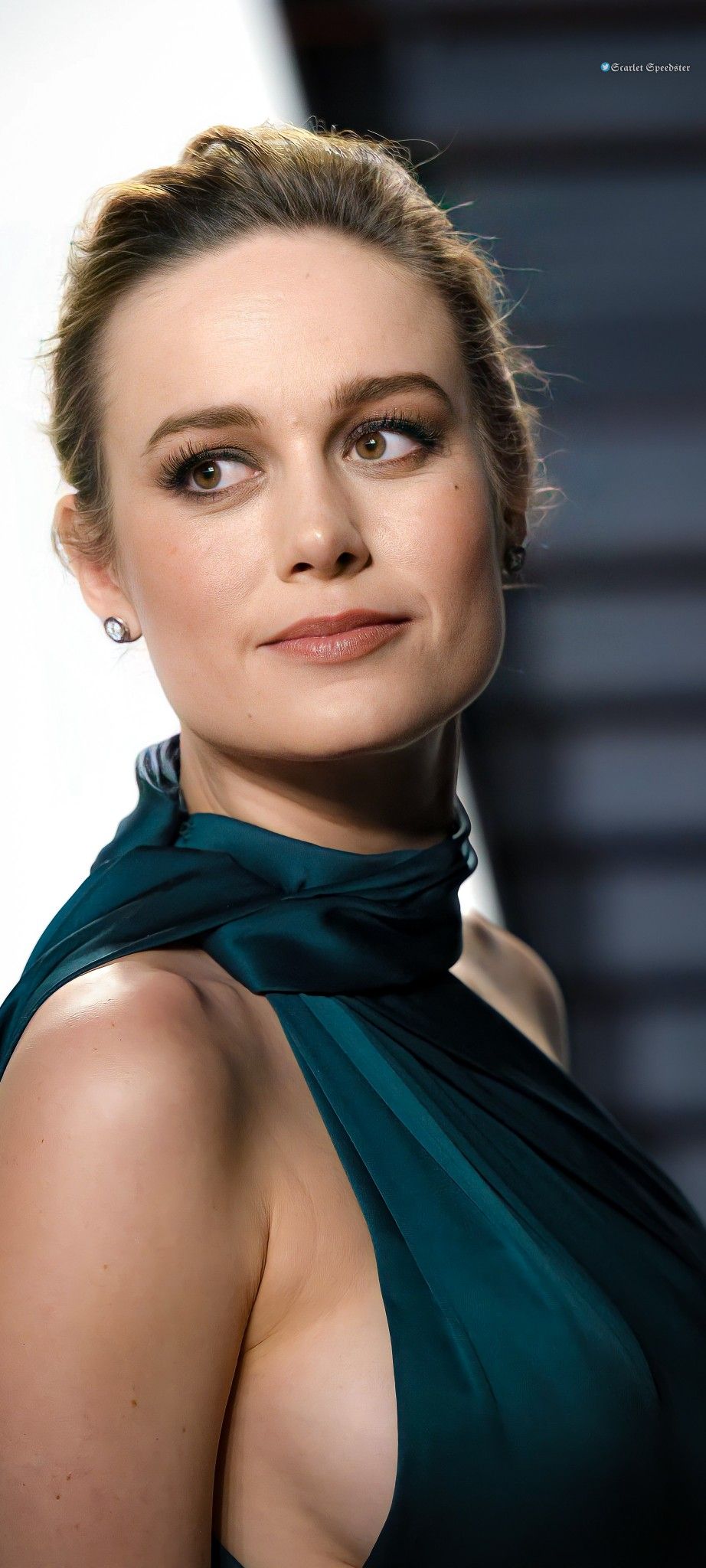 Brie Larson HD Photo 12