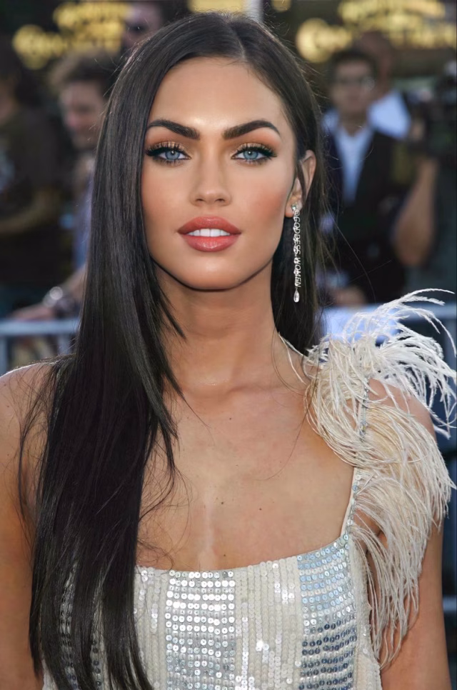 Megan Fox HD Photo 982