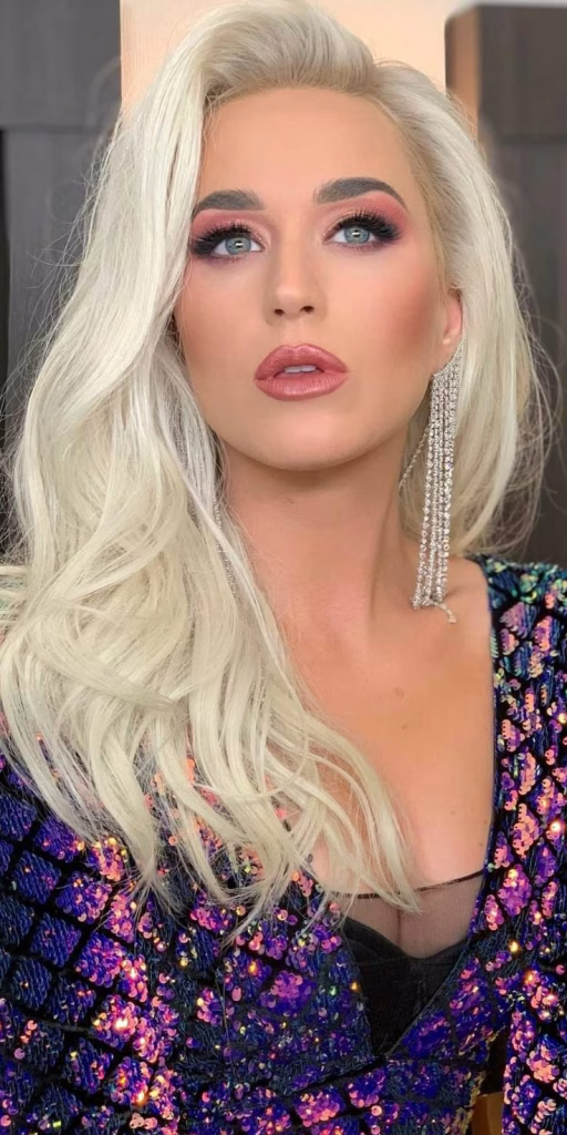 Katy Perry HD Photo 750