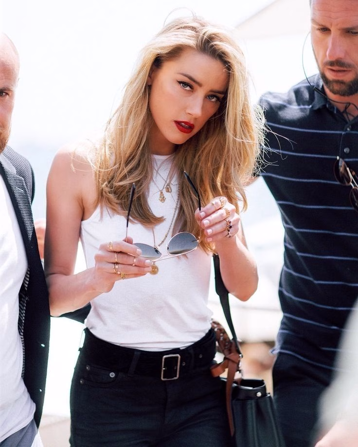 Amber Heard HD Photo 190