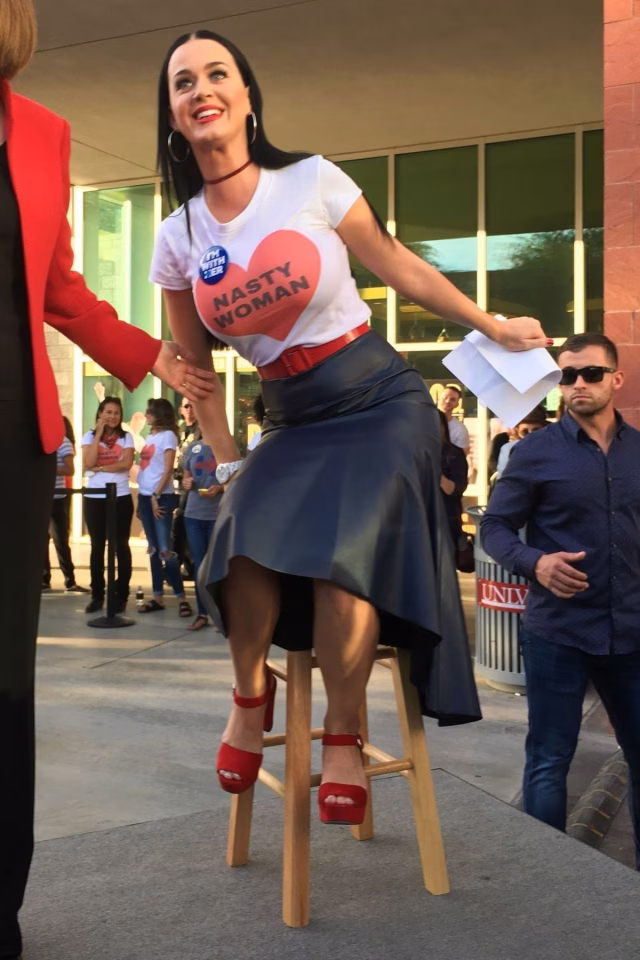 Katy Perry HD Photo 966