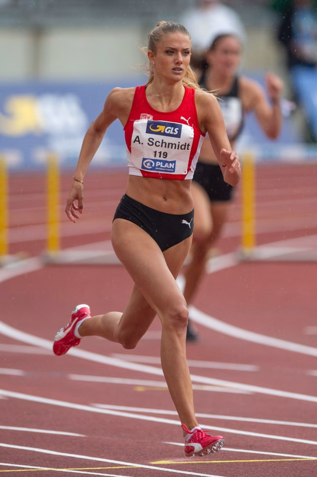 Alica Schmidt HD Photo 25